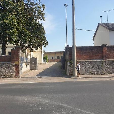Piazza Garibaldi Eleganti Suite Con Sauna Udine Exterior foto